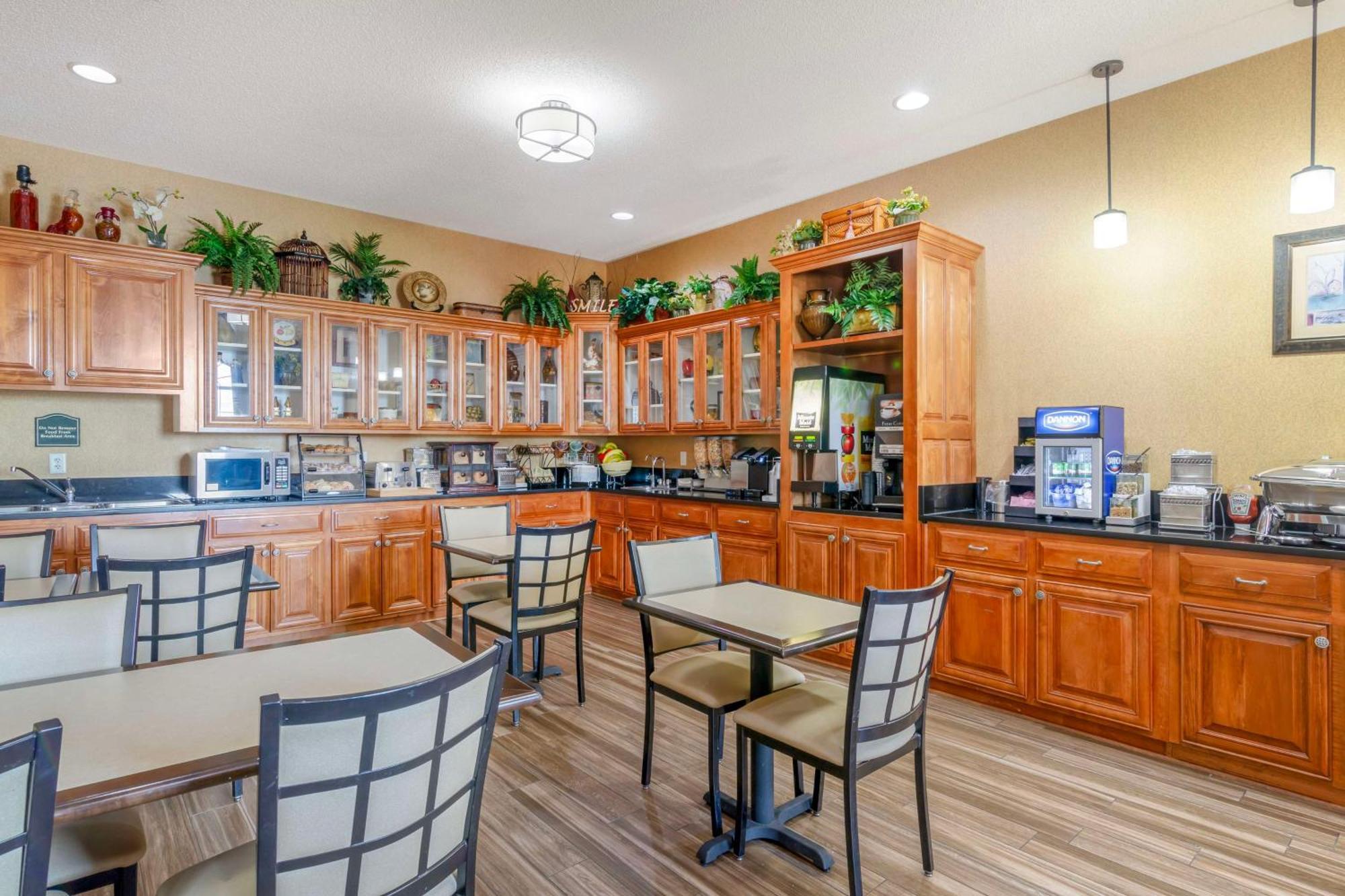 Best Western Plus Bradbury Inn And Suites Waycross Zewnętrze zdjęcie