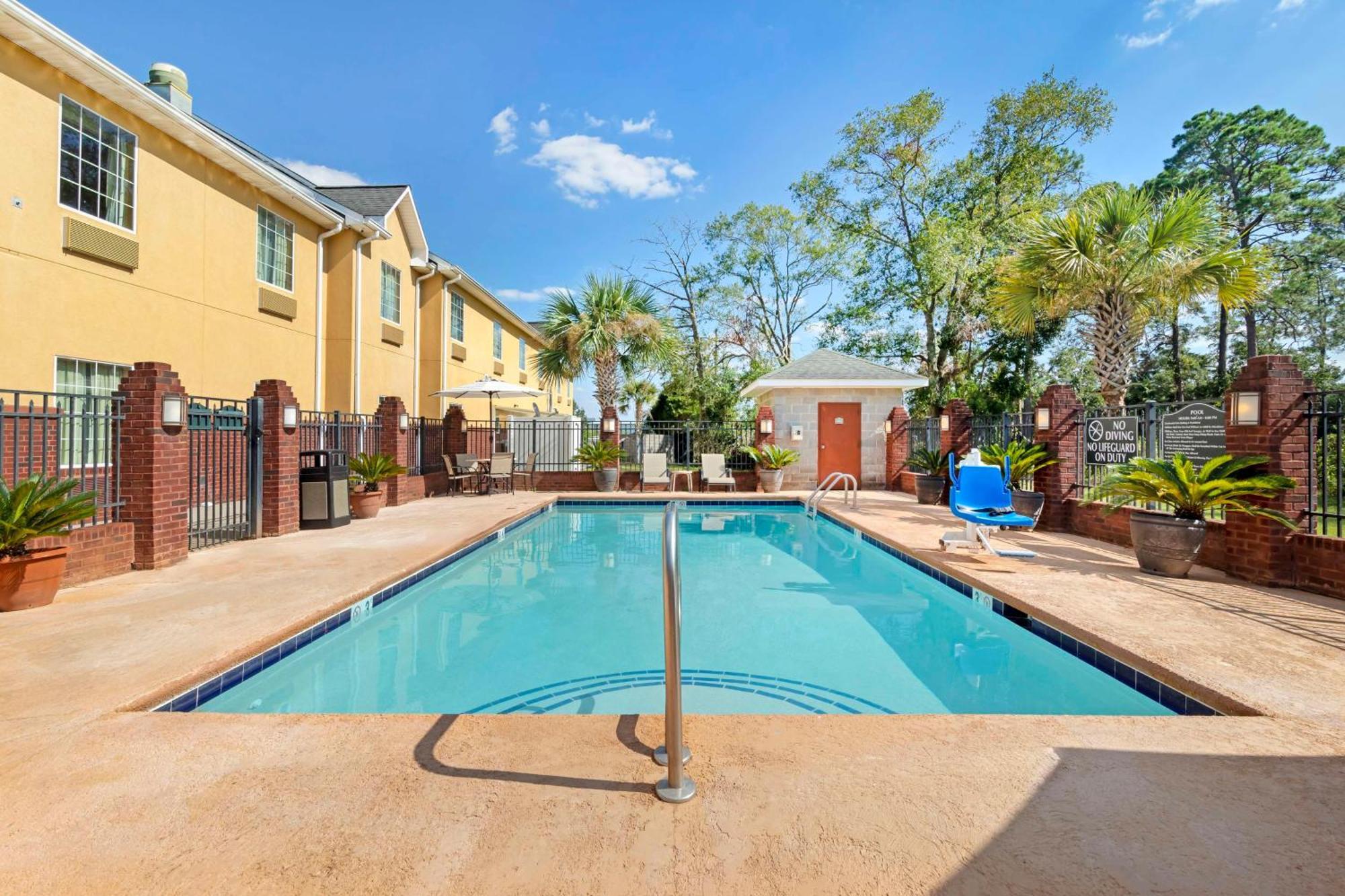Best Western Plus Bradbury Inn And Suites Waycross Zewnętrze zdjęcie